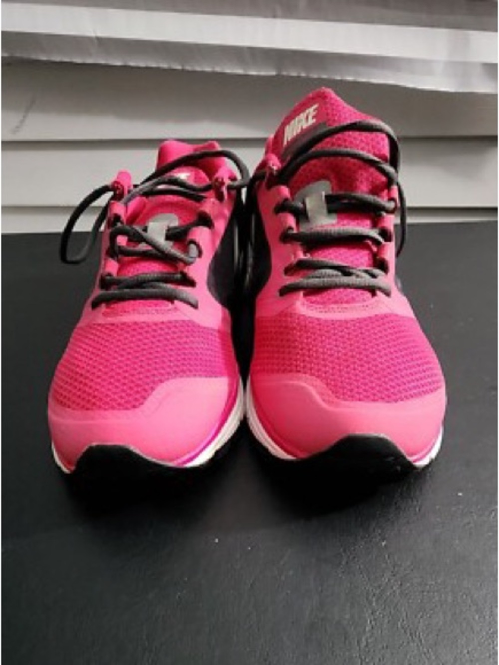 Nike Air Zoom Vomero 8 Pink Gray Running Shoes Women’s Size 8 580593-610